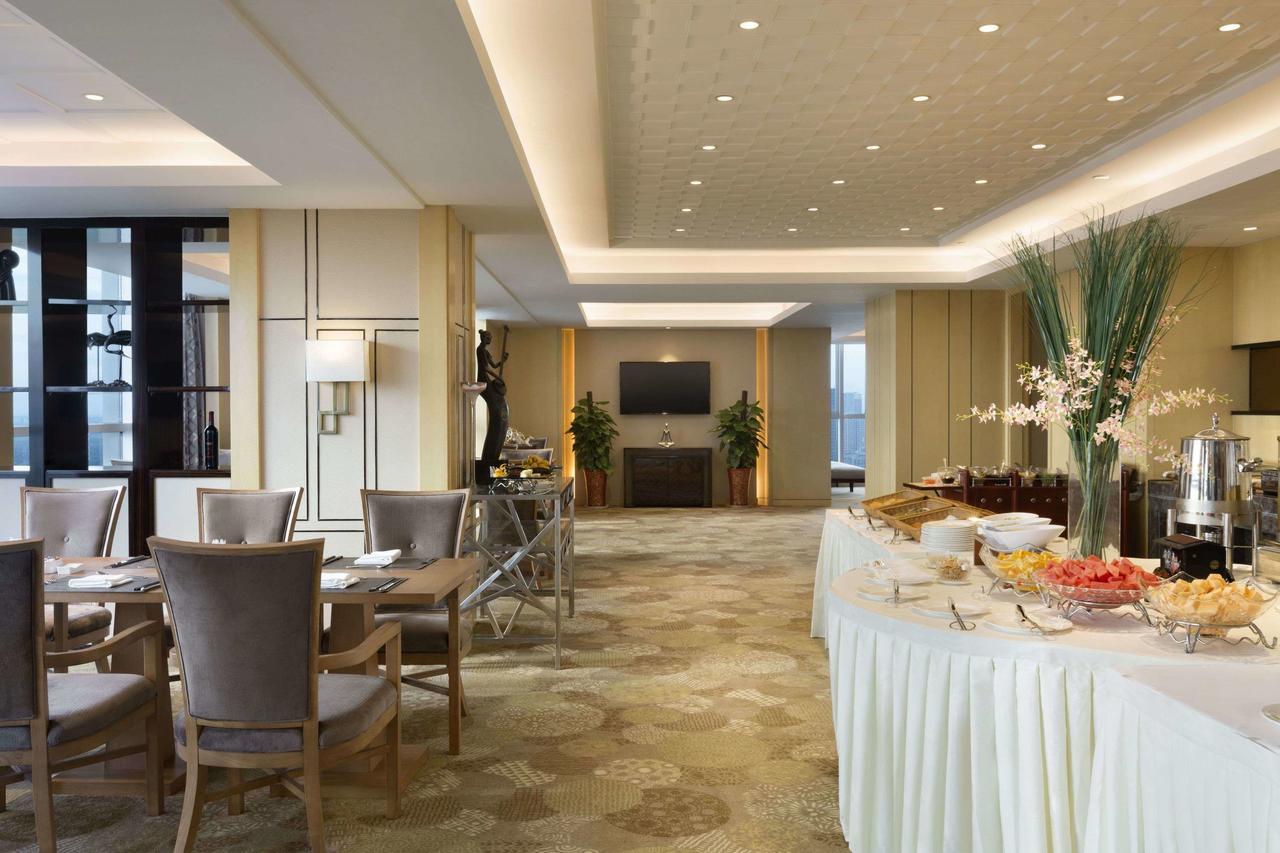 Ramada Jiaxing Hotell Exteriör bild