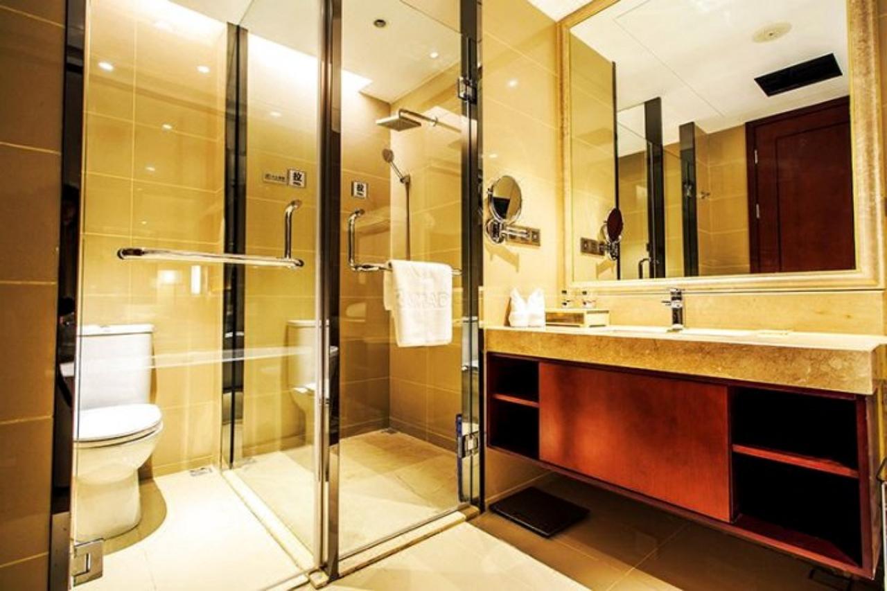 Ramada Jiaxing Hotell Exteriör bild